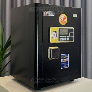 Két sắt điện tử DT68 màu đen, thiết kệ hiện đại, sang trọng.