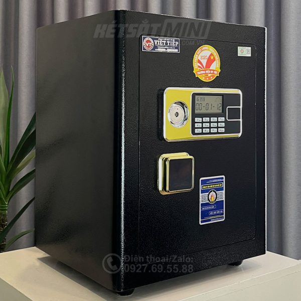 Két sắt điện tử DT68 màu đen, thiết kệ hiện đại, sang trọng.